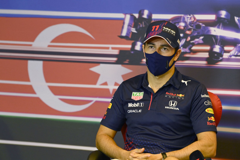 Perez fastest in second Azerbaijan practice as Hamilton struggles