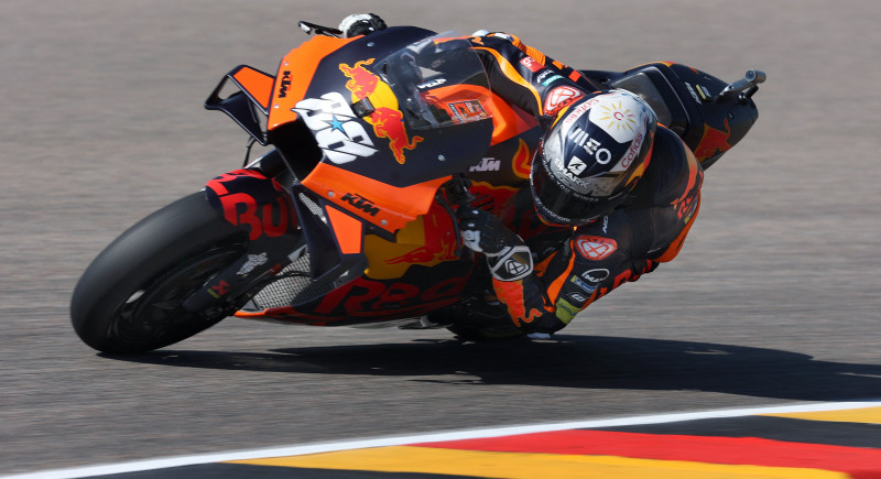 Oliveira continues to dominate on opening day at German MotoGP
