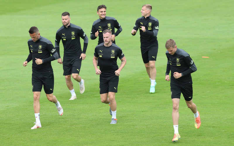 Czechs face Netherlands with history on their side