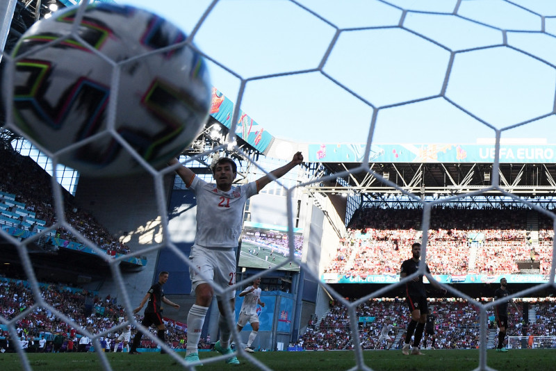 Spain prevail in extra-time epic with Croatia to reach Euro 2020 last eight