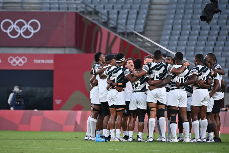 Fijian rugby fans blow curfew to celebrate Olympic victory en masse