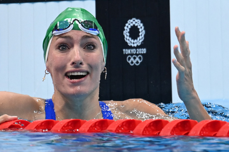McKeon anointed sprint queen as Shoenmaker shatters world record