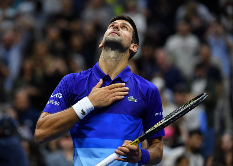 Djokovic wins at US Open, moves five matches from calendaryear Slam