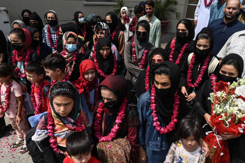 Afghanistan girls' football team flees to Pakistan