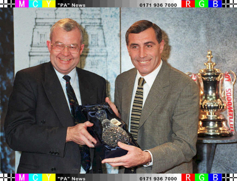 Peter Shilton calls for changes to law on gambling sponsorship