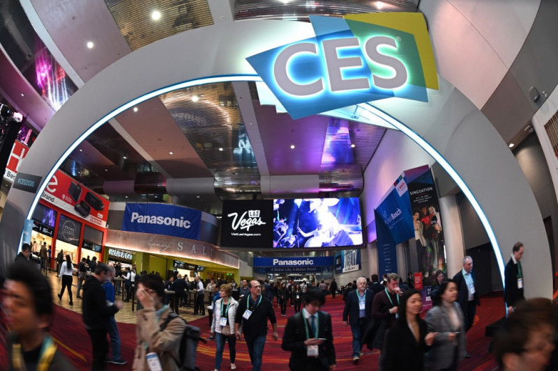 Major CES gadget show turns to tech for virtual salvation