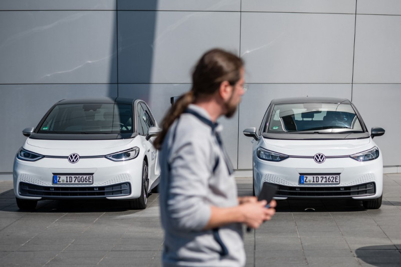 German car sales, output post historic slump in 2020