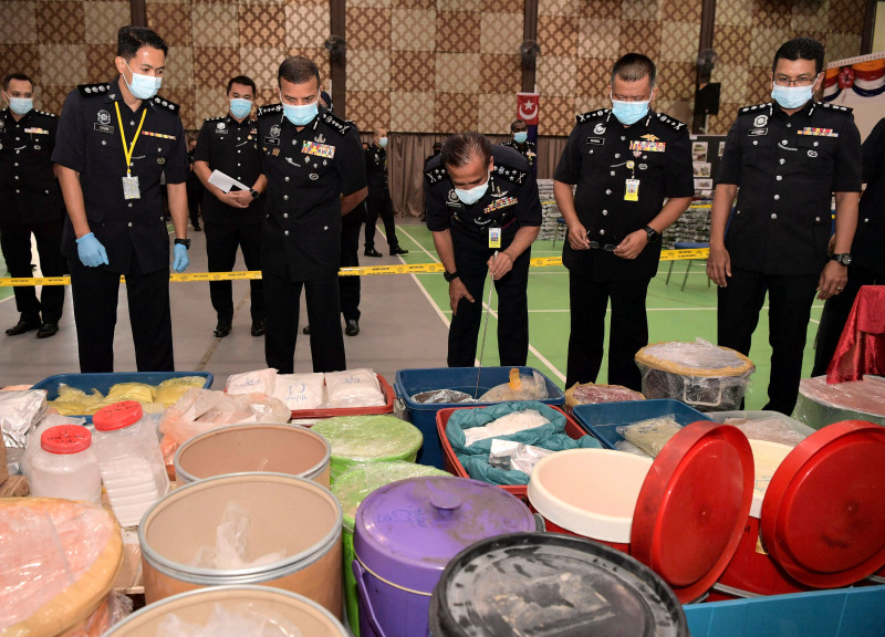 Johor police seize drugs worth RM125.8 million, smash drug ring 