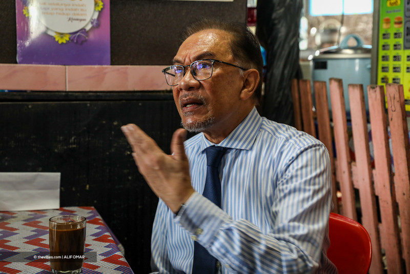 MySejahtera must cease data collection immediately, says Anwar 