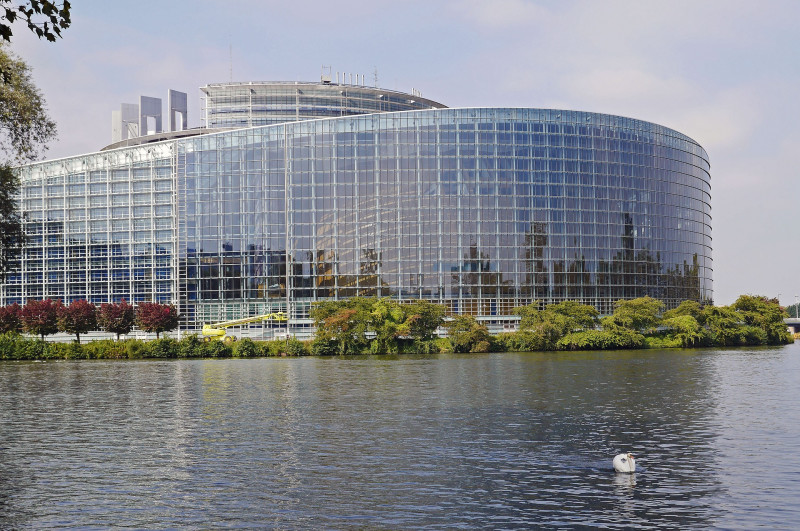 European Parliament pushes for Ukraine’s Nato membership