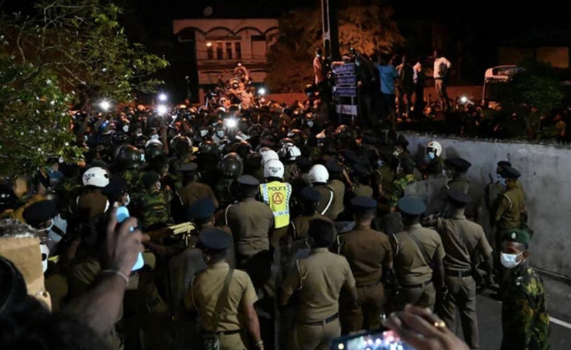Crisis-hit Sri Lanka invokes emergency, deploys troops to quell protests