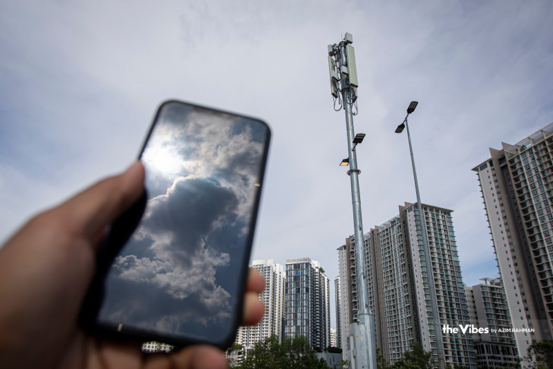 Foreign envoys welcome our 5G policy transparency, Fahmi says