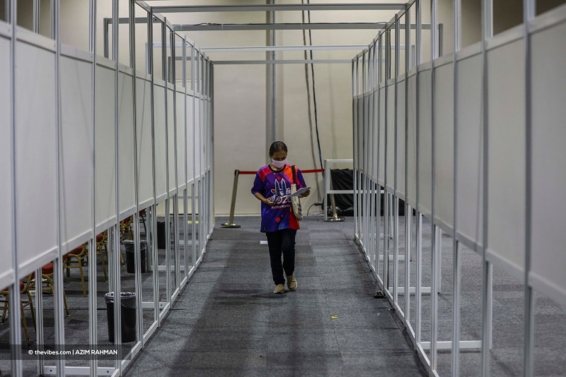 Why buy Covid-19 jab from govt, when we can get it for free, ask Sabah bosses