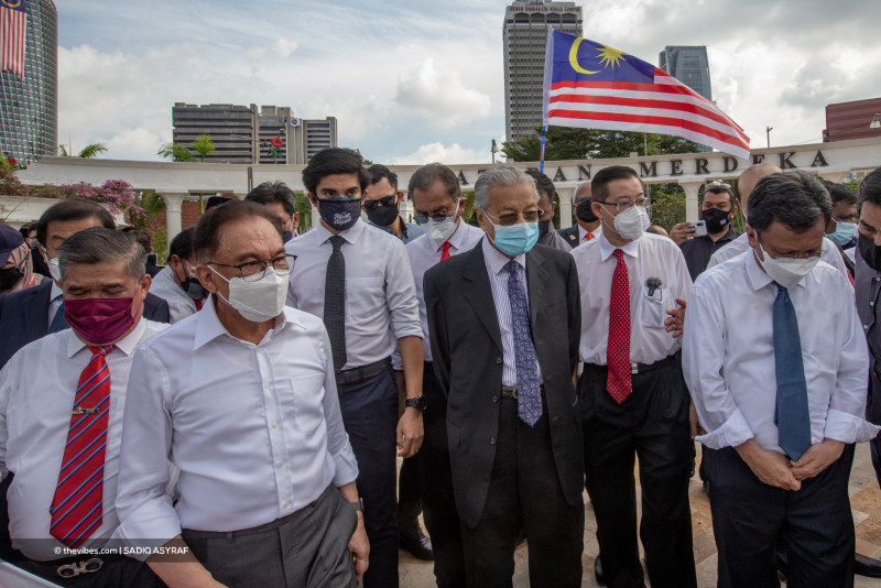 Uphold spirit of constitution when appointing new PM – William Leong