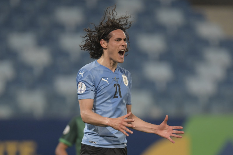 Uruguayan footballer Edinson Cavani is staying put in Man United