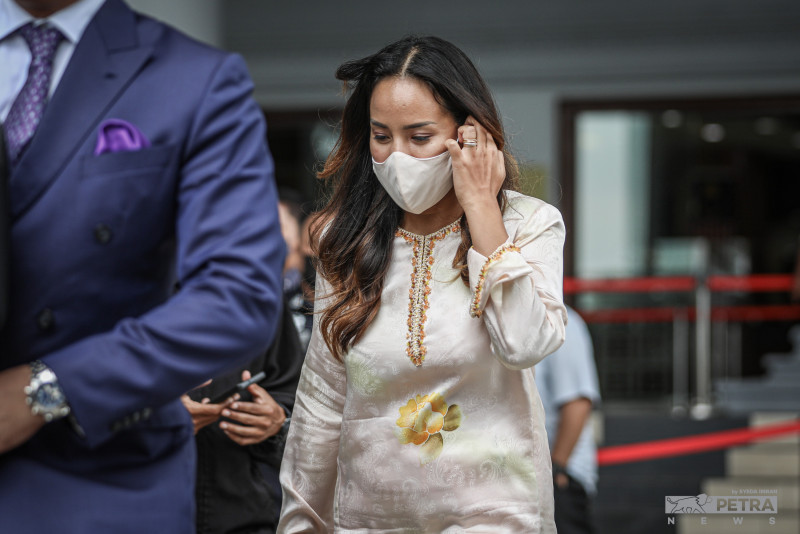 Drop six CBT charges against my dad: Najib’s daughter