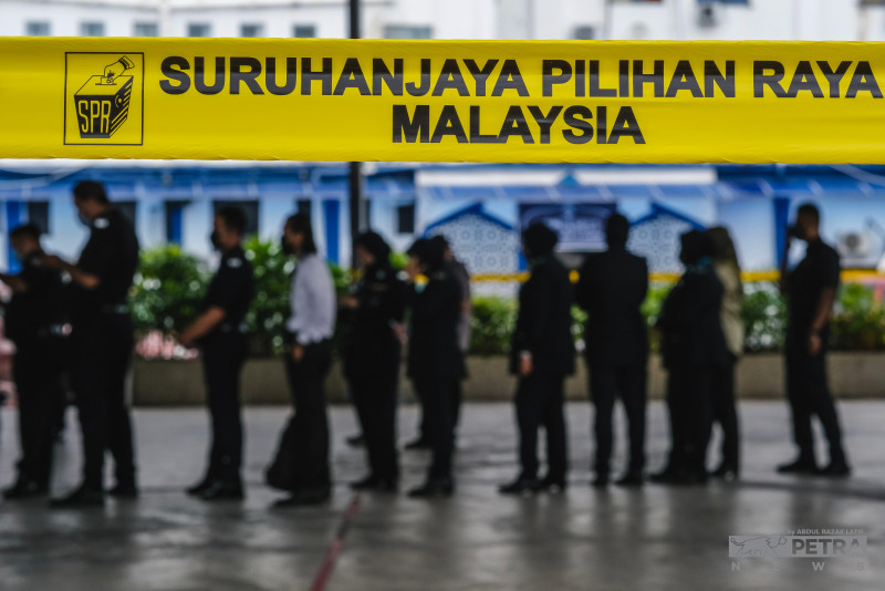 97,000 early voters, including military, police, to cast ballots tomorrow: EC