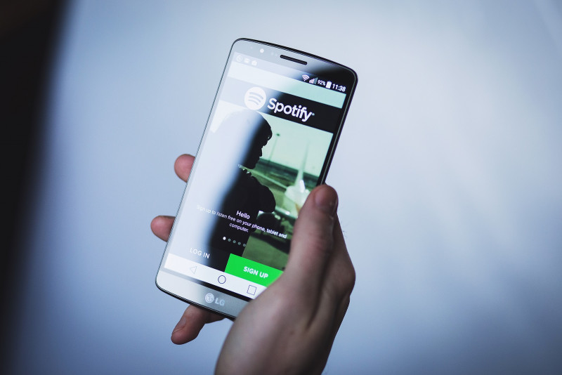 Spotify losses triple in 2020 despite more subscribers
