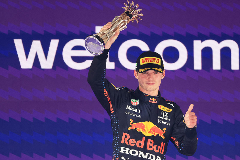 Verstappen battles sweltering heat to win Miami Grand Prix