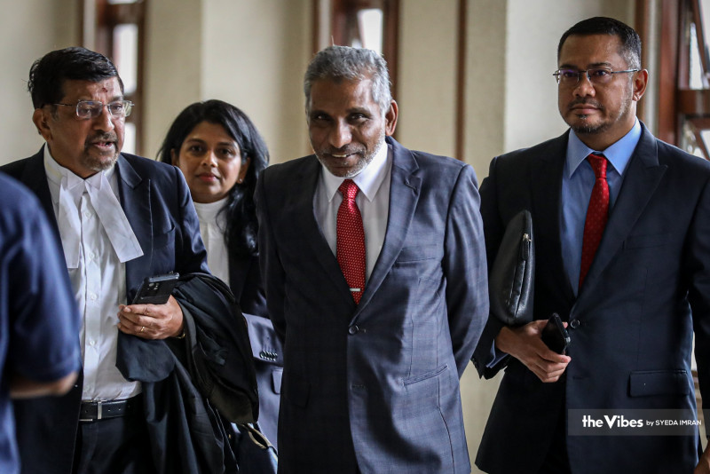 [UPDATED] Najib, Irwan’s RM6.6 bil CBT case vacated to May