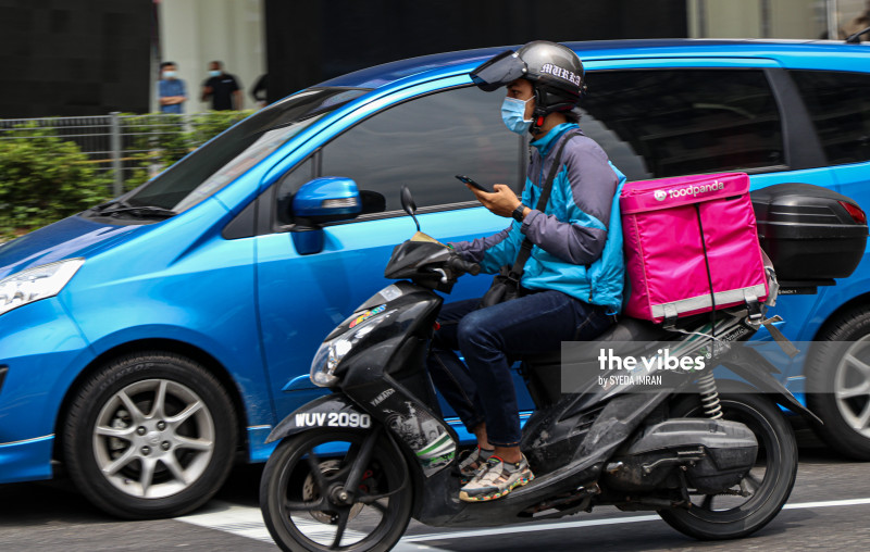 Food delivery faces tough odds in flood-hit Sabah