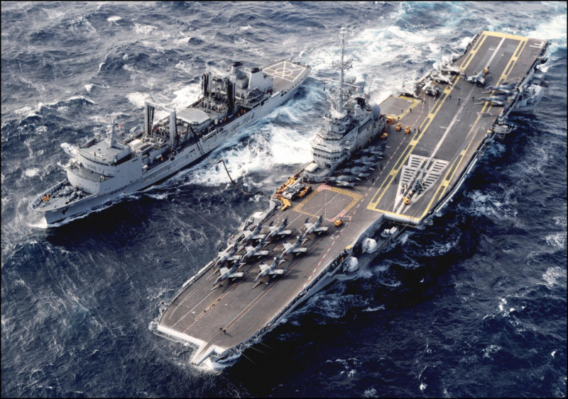 Brazil scuttles warship in Atlantic despite pollution concerns