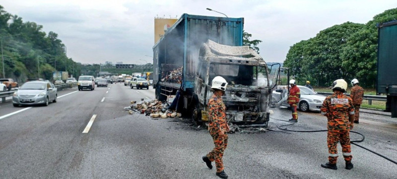 Trailer catches fire on NKVE causing 10km crawl