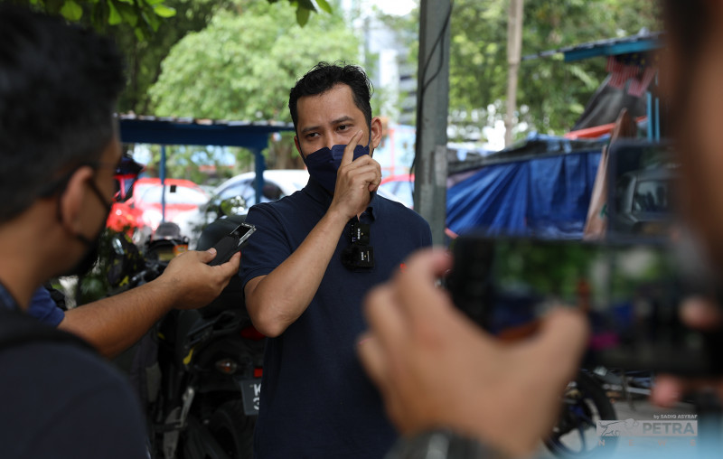 Cops interrogate journalist after PM’s aide accuses him of ‘slanderous’ article