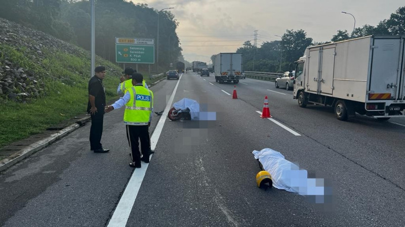 Brothers killed as motorcycle crashes into lorry