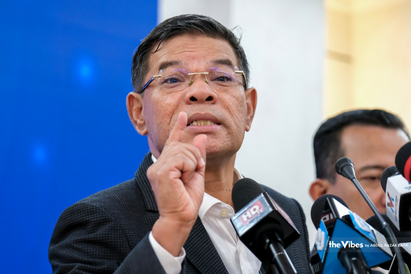 Sik rare earth theft: Saifuddin asks Sanusi if he received compound letter
