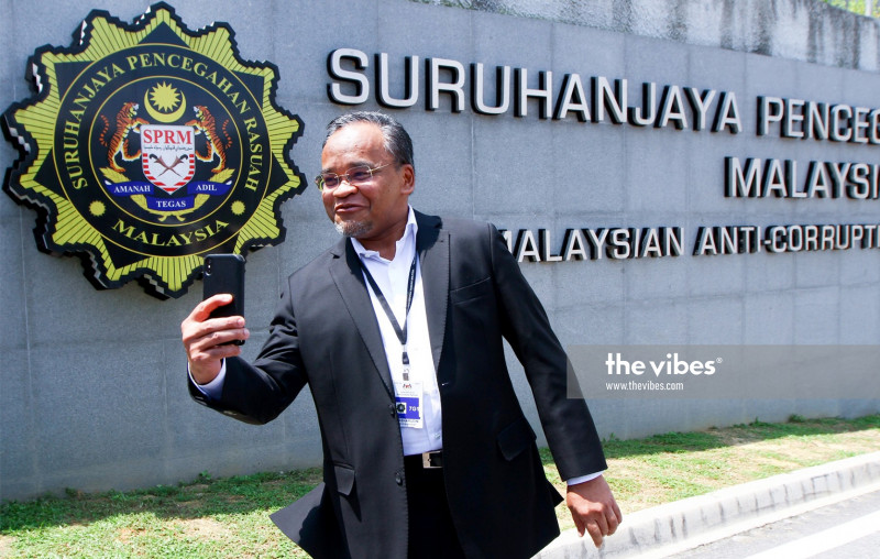 Nasharudin let off with DNAA for 16 CBT charges