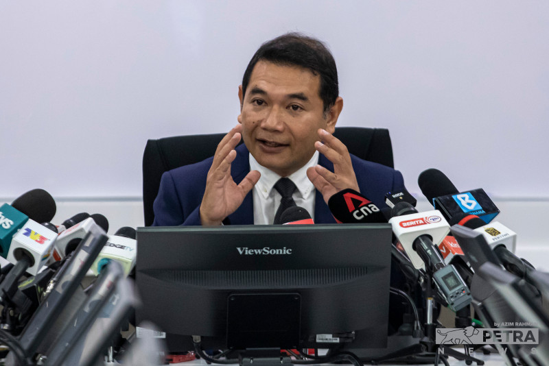 [UPDATED] Govt pivoting from old aid system to providing ‘fishing rod’ to people: Rafizi