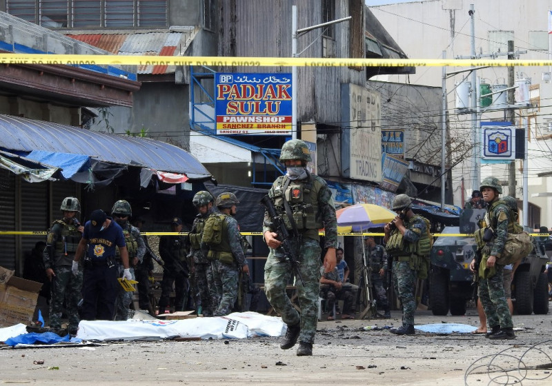 Indonesia police kill two militants linked to Philippines church bombing