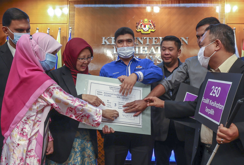MoH launches medicine labels in braille