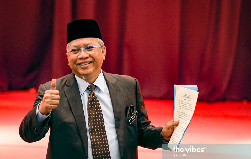 I accept sacking as BN sec-gen by Zahid, says Annuar