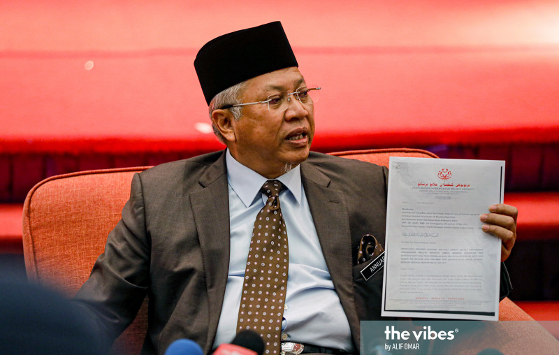 Some Umno hidden hands support Anwar’s bid to topple govt: Annuar