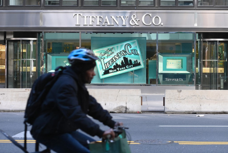 LVMH to require US Tiffany staff to return to office