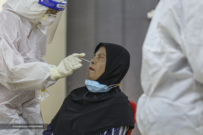 [UPDATED] S’wak, S’gor log most Covid-19 cases among today’s 14,954