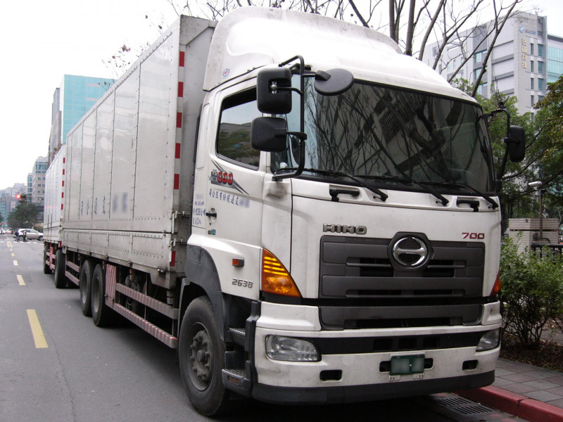 VW’s Traton, Toyota’s Hino agree to electric truck venture