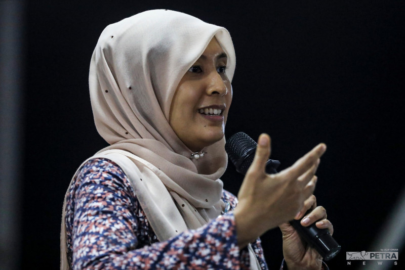 Spare no effort in bridging gender gap: Nurul Izzah