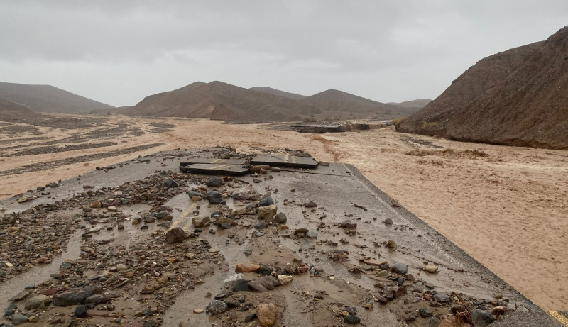 Receding floodwater lets police evacuate people trapped in US Death Valley