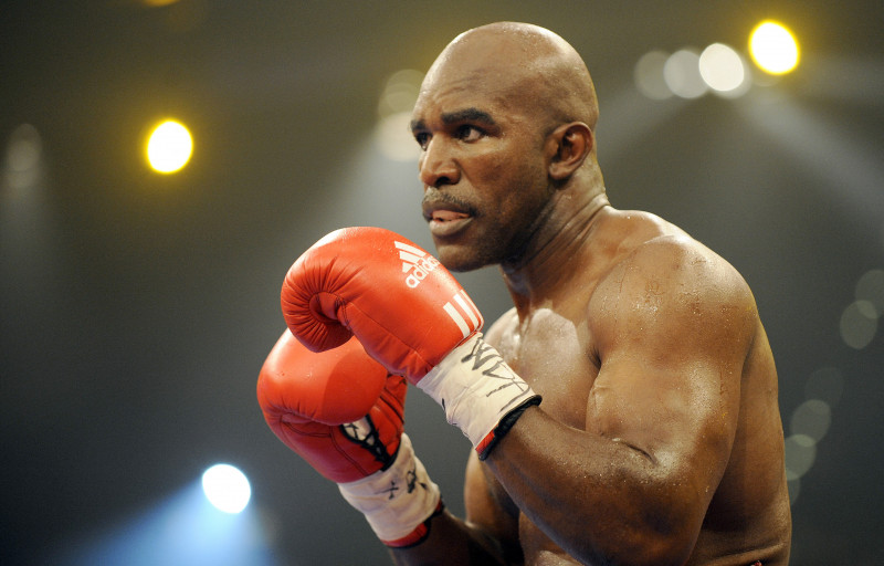 Former boxing champion Evander Holyfield takes on Vitor Belfort after De La Hoya tests positive