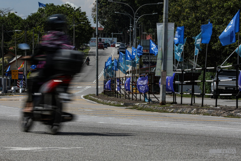 Don’t go for ‘counterfeit’ blue, choose original BN blue: Zahid tells Melaka voters