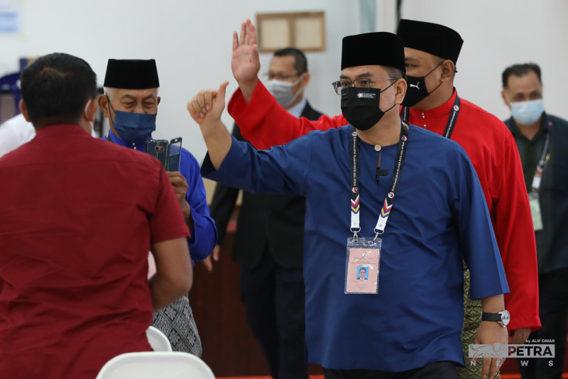 Umno’s Sulaiman deserves more time as CM: voters in Pakatan seats 
