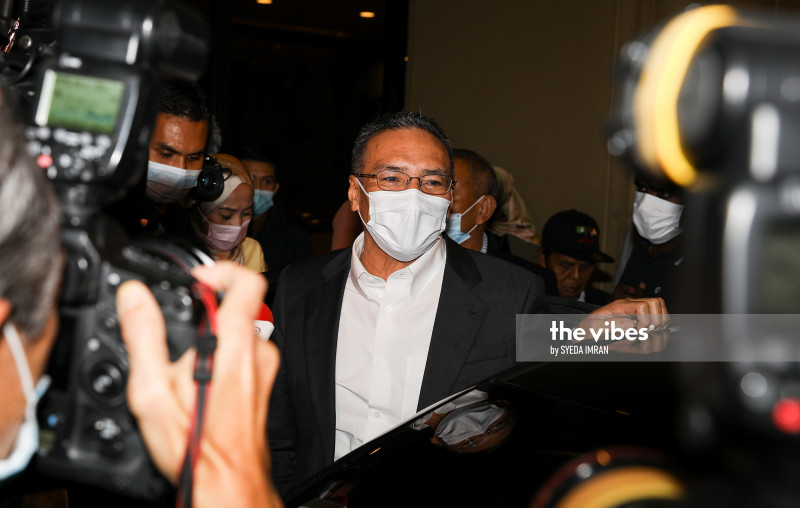 BN parties to decide individually, says Hisham of Perak crisis