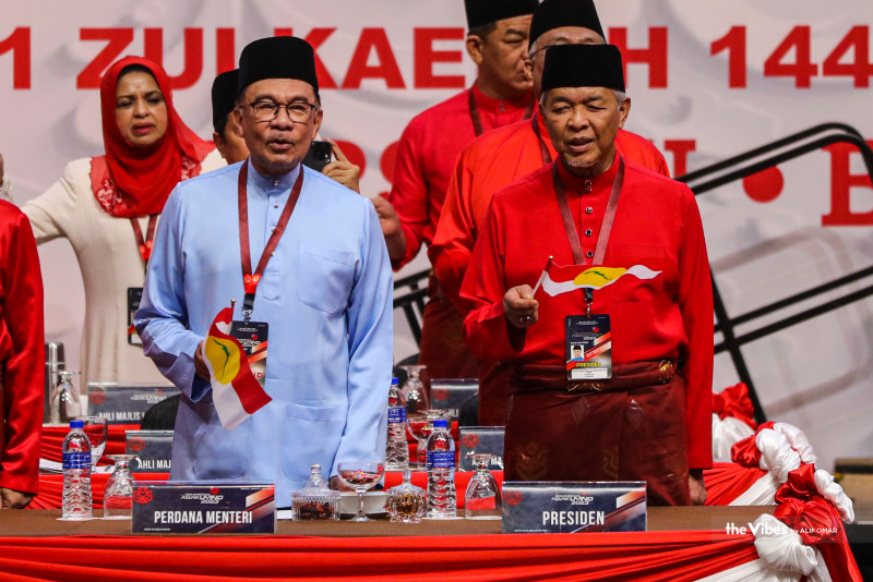 Umno general assembly ‘familiar’ to Anwar, despite 25-year absence