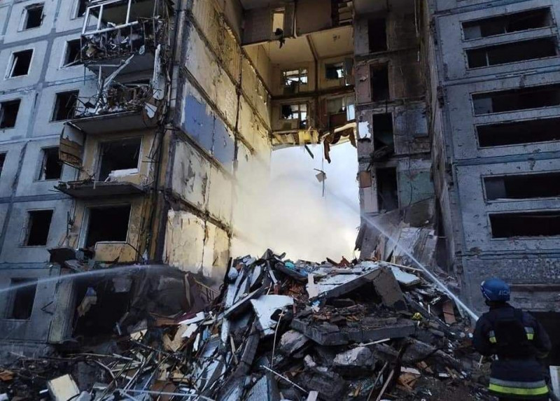 Death toll from missiles on Ukraine town rises to 17