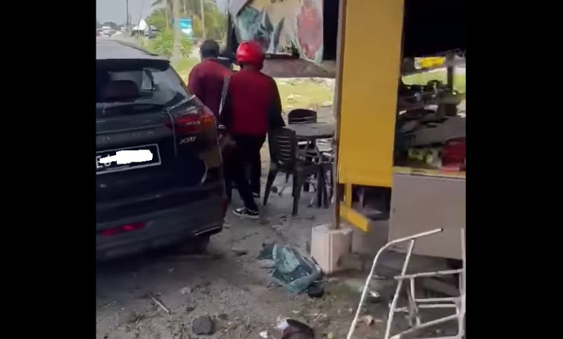 SUV driver positive for drugs, enters opposite lane, crashes into four vehicles (video)