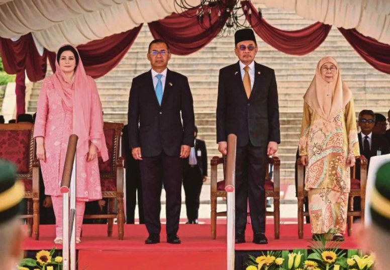 Bangladesh PM Tarique given official welcome