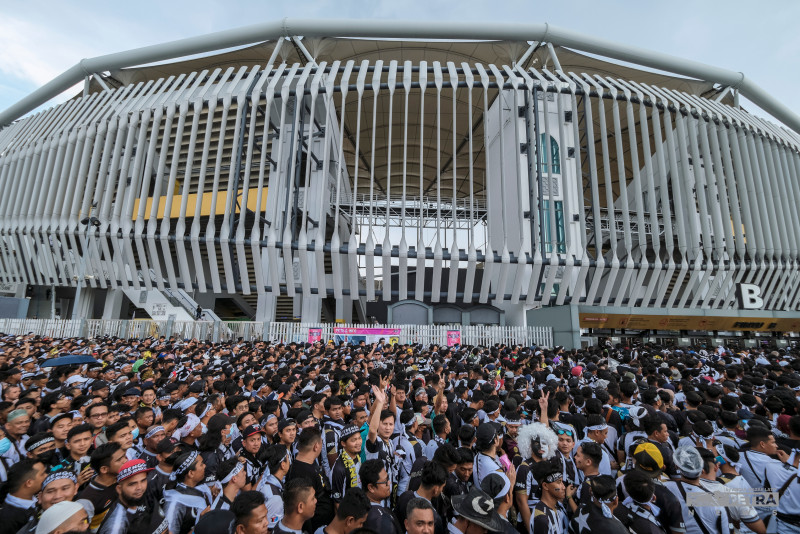 Over 80,000 fans crowd Bukit Jalil for TFC-JDT match